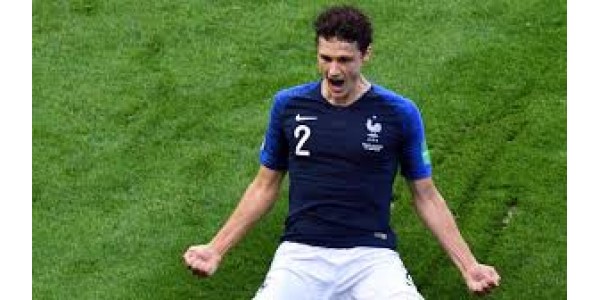 Benjamin Pavard slutter seg til FC Bayern München